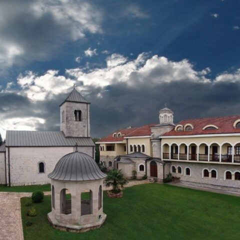 Manastir Zdrebaonik