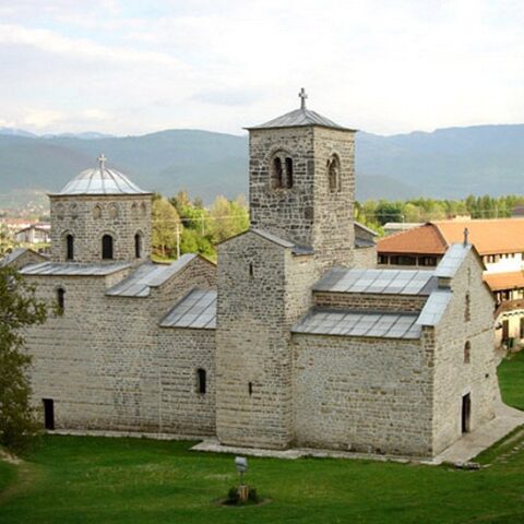 Manastir Djurdjevi Stupovi