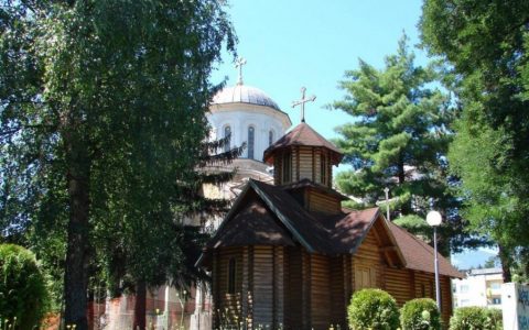 Храм