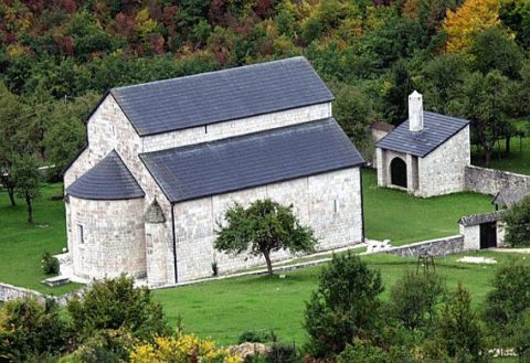 Pivski Manastir