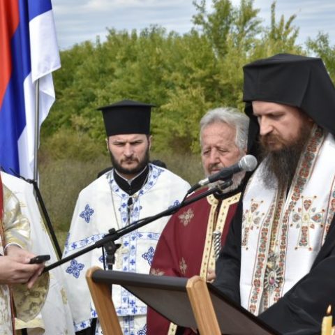 Parastos Na Garavicama