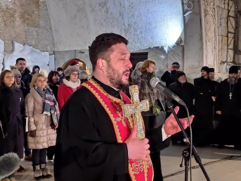 Отац Дражен Тупањанин