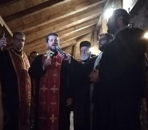 Протојереј-ставрофор Гојко Перовић: Политичари морају да схвате да не могу ратовати против светиња Отац Гојко Грбаљ