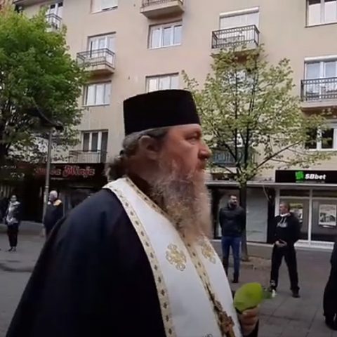 Отац Драган Ристић