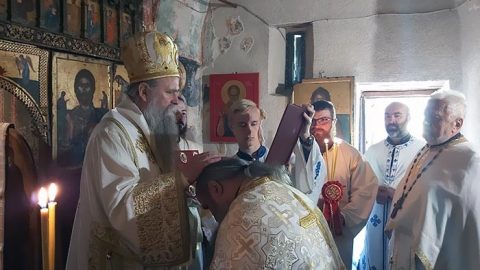 Arhijerejska Liturgija U Manastiru Podvrh