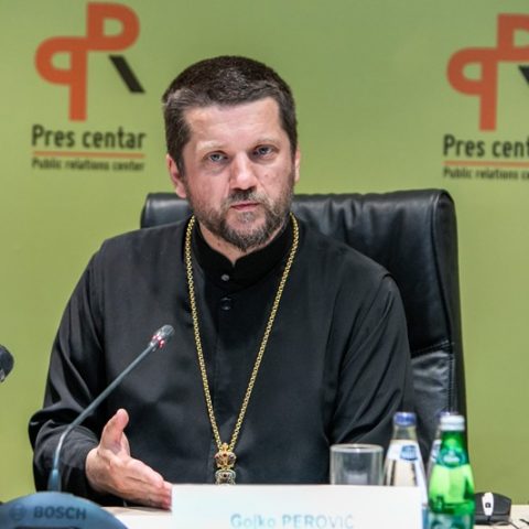 Отац Гојко Перовић