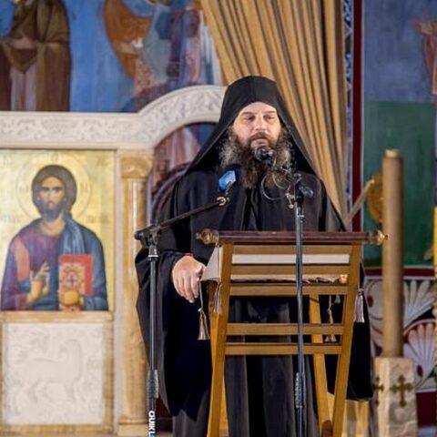 Protosindjel Andrej Decanac