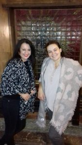 Гошћа Храма драмска уметница Јелена Срећков са ауторком емисије.