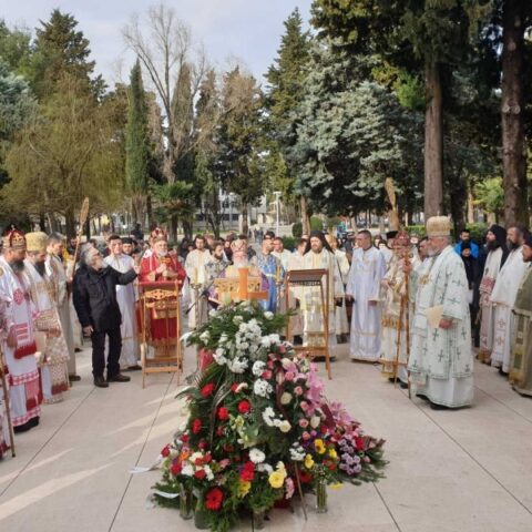 Јутрење, опијело и Литургија упокојеном Епископу Атанасију