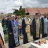 Episkop Irinej na grobu prote Bigovića