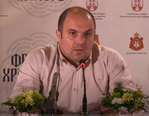 вероучитељ Ненад Плавшић