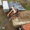 Polomljeni krstovi na groblju u Orahovcu