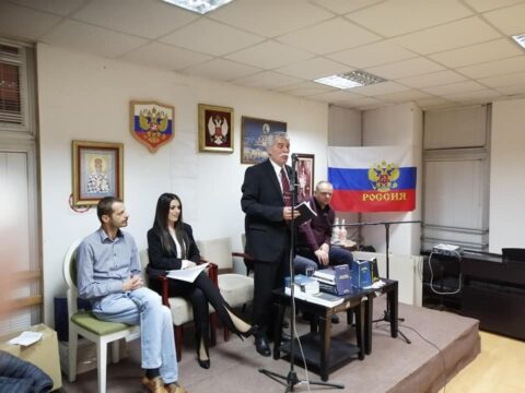 Ауторско вече професора Рада Лаловића у Никшићу: Морамо градити идентитет код наше дјеце, код младих људи да их други не би „љуљали“ Ауторско вече професора Рада Лаловића