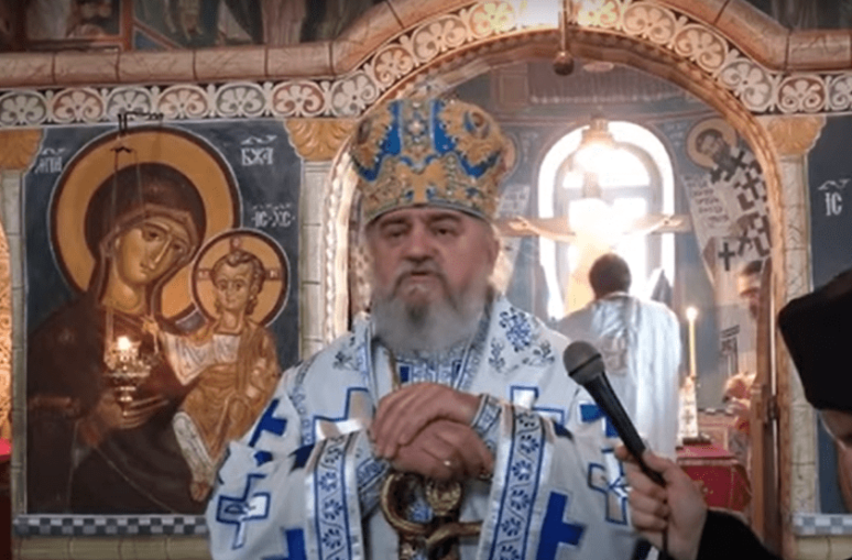 Владика Кирило на Ваведење у манастиру Подмаине
