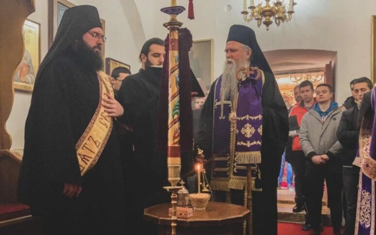 Митрополит Јоаникије служио у Цетињском манастиру парастос жртвама НАТО бомбардовања СРЈ