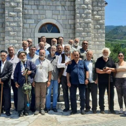 У Барама Радовића промовисан зборник „Крстом нам речено“