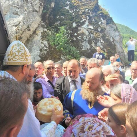 Samograd 16