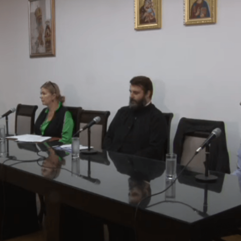 Дијалошка трибина