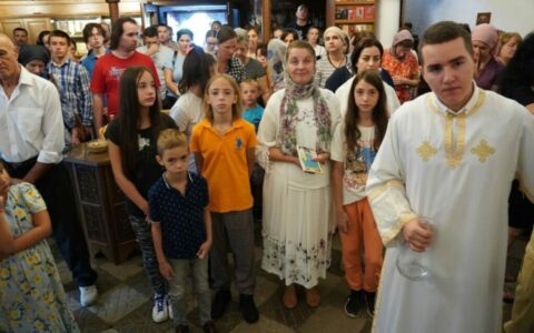 U crkvi pod Goricom služena Liturgija i moleban za početak školske godine U crkva pod Goricom moleban za početak školske godine
