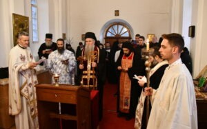 Митрополит Јоаникије Митрополит Арсеније