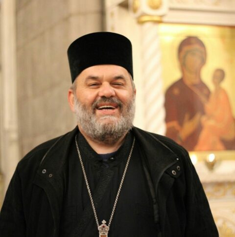У част тридесет година свештеничке службе пароха никшићког и горњепољског Драгана Крушића Прота Драган Крушић