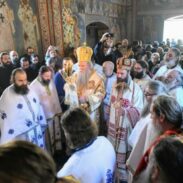 Митрополит Јоаникије и Епископ Иларион богослужили у манастиру Подмаине