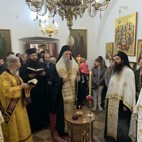 парастос блаженопочившем Петру Пејовићу у Цетињском манастиру