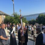 Освештан новоизграђени пут до цркве Светих апостола Петра и Павла 12