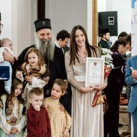 О. Иван и Даница Црногорчевић добитници медаље „За љубав и верност“