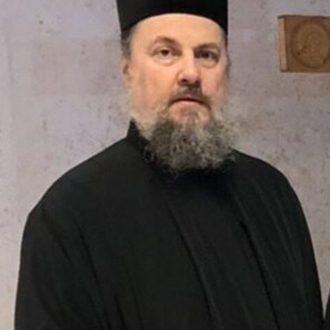 Отац Макарије