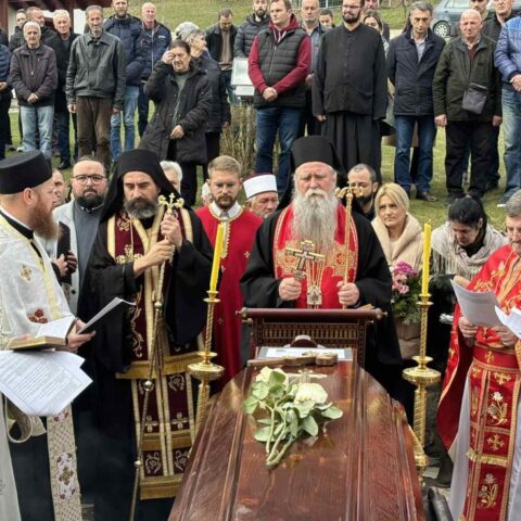 Митрополит Јоаникије и Епископ Методије служили опело проти Драгану Ристићу