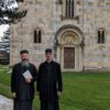 Помоћ ученика веронауке из Берана за лечење Луке Секулића из Грачанице