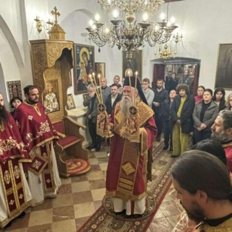 Mitropolit Joanikije na Veliki četvrtak u Cetinjskom manastiru