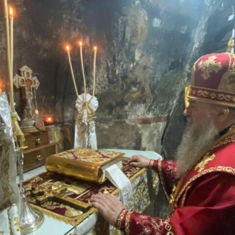 Митрополит Варсануфије богослужио у Острогу