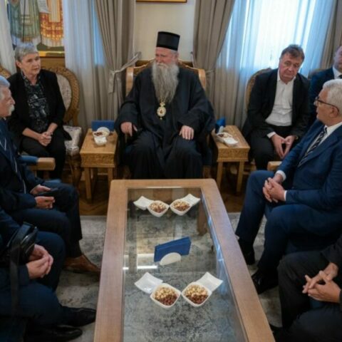 Предсједници Мандић и Ковер посјетили Цетињски манастир
