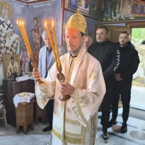 Архијерејска литургијa у манастиру Мркоњићи