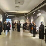 У Будви свечано отворена изложба ”Свети новомученици јасеновачки у свјетлости Васкрсења”