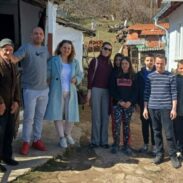Porodici Đokić sa Kosova i Metohije uručena prikupljena pomoć