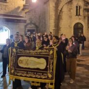 На Велики петак увече у Котору служено свечано бденије са статијама
