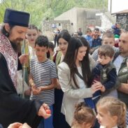 Владика Пајсије благословио Васкршњи сабор Црмничана