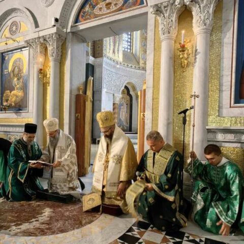 На Педесетницу рука Светог Саве свечано испраћена у манастир Милешеву