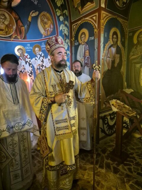 Епископ Методије служио је на празник Силаска Светог Духа на апостоле у Буковици код Рожаја Vladika Metodije