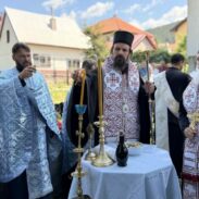 Митрополит Атанасије и Епископ Пајсије