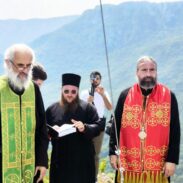 Osveštan krst na Soko gradu na Šćepan Polju