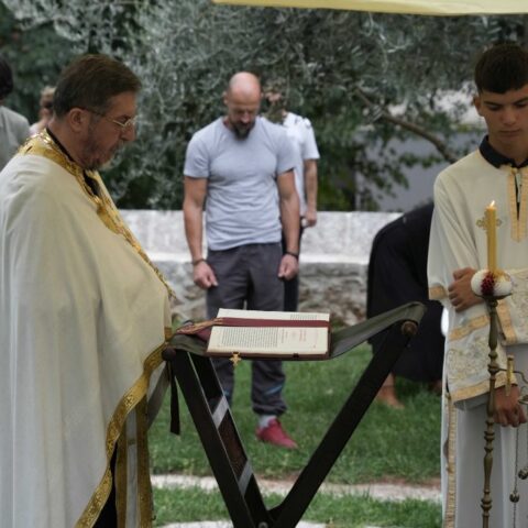 Јелеосвећење у Храму под Горицом