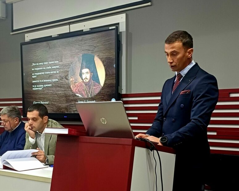 Profesor Cetinjske bogoslovije Dragan Radoman – novi doktor nauka Profesor Cetinjske bogoslovije Dragan Radoman