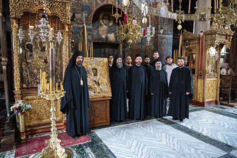 Владика Пајсије богослужио у Хиландару Владика Пајсије богослужио у Хиландару