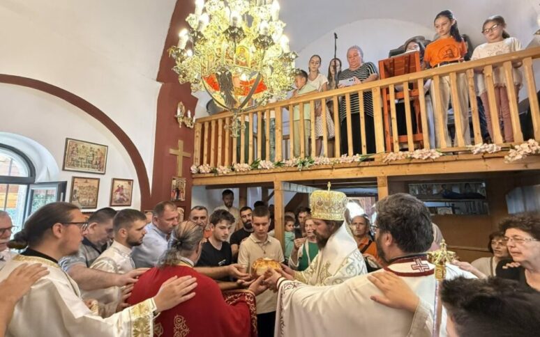 Vladika Pajsije u Doljanima: Za Svetu službu treba da se pripremamo vrlinama Vladika Pajsije u Doljanima