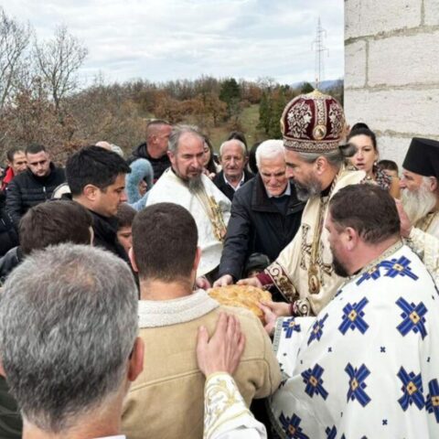 Храм Светог апостола и јеванђелисте Матеја на Вилусима прославио храмовну славу