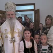 Mitropolit Teodosije služio Svetu liturgiju u Manastiru Vračevo na praznik Svetog Jovana Zlatoustog